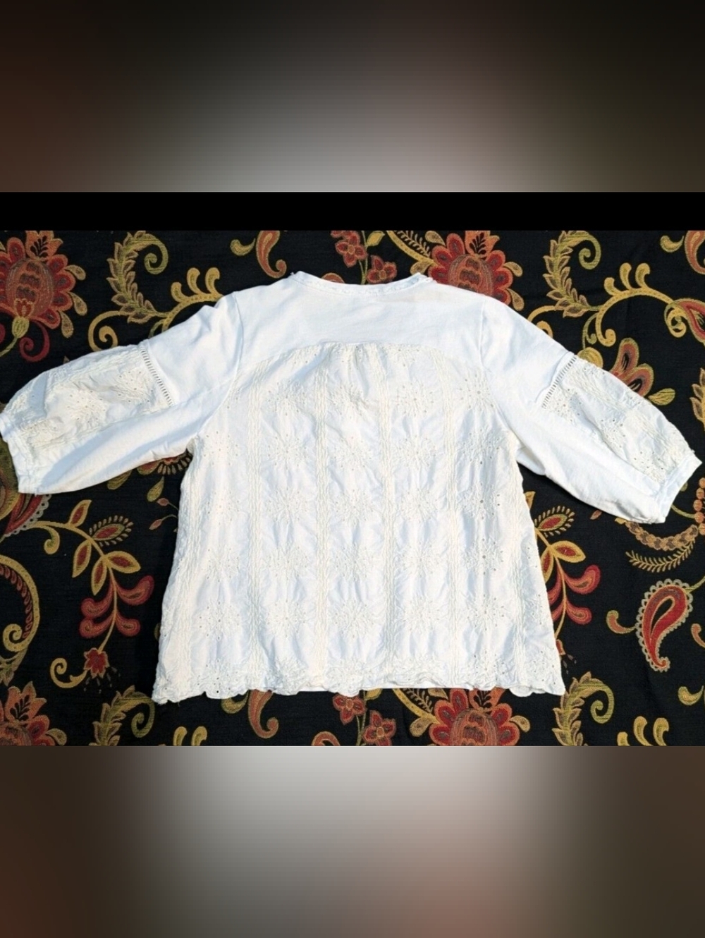 Umgee White Eyelet Sleeve Womens Top